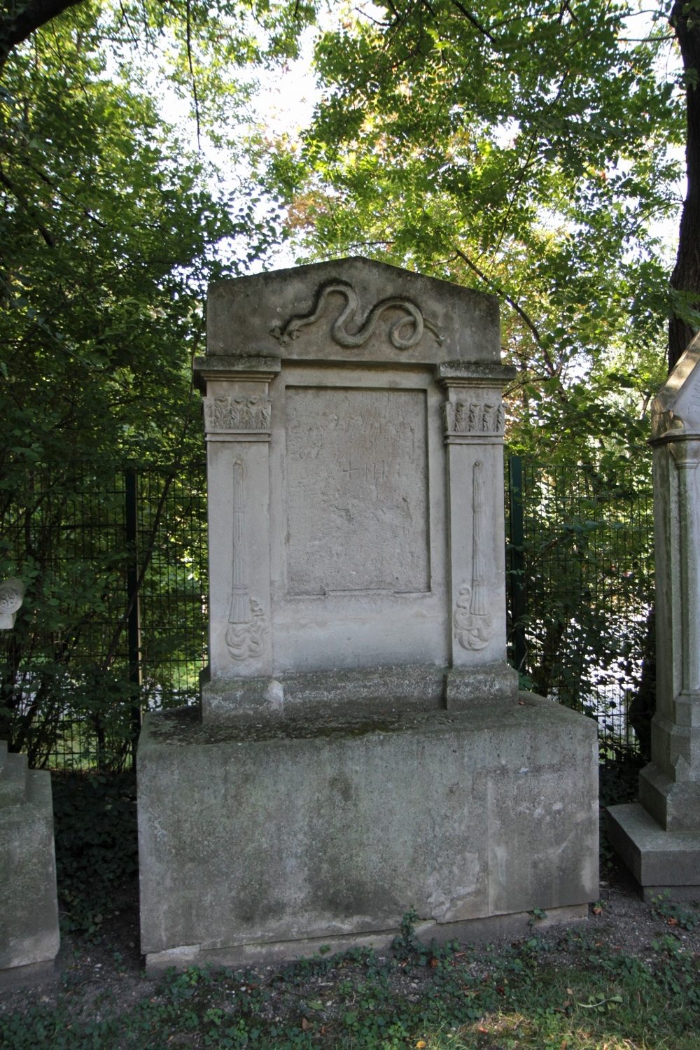 Leopold Auenbrugger's tomb (disappeared), Grabmalhain Waldmuller Park, Vienna - 03.jpg